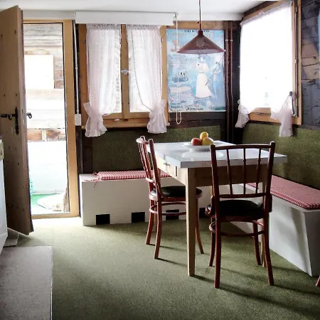 Appartement Casa Cadruvi, In Obersaxen, 150 Quadratmeter