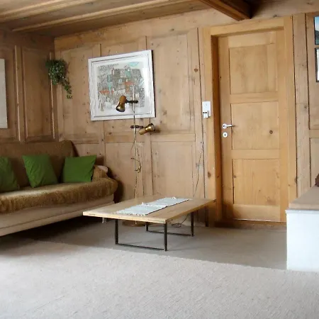 Daire Casa Cadruvi, In Obersaxen, 150 Quadratmeter *