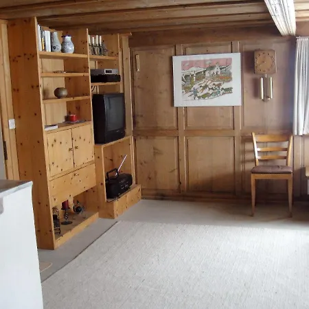 Casa Cadruvi, In Obersaxen, 150 Quadratmeter *