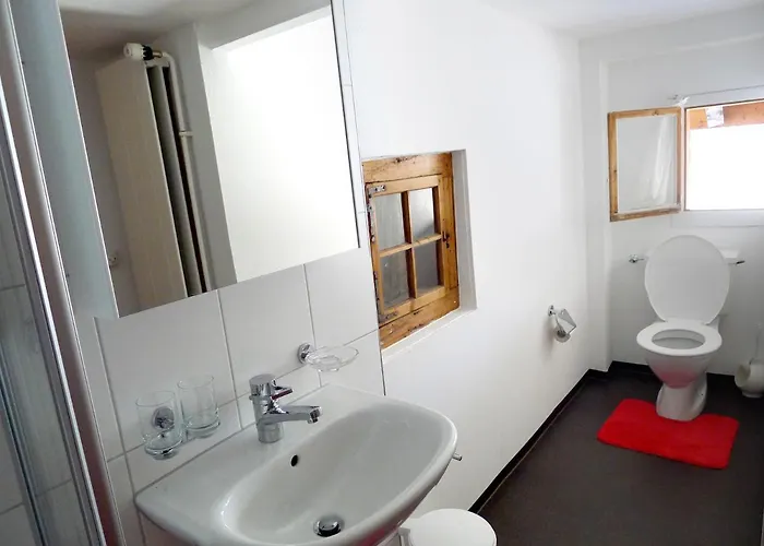 Casa Cadruvi, In Obersaxen, 150 Quadratmeter Obersaxen