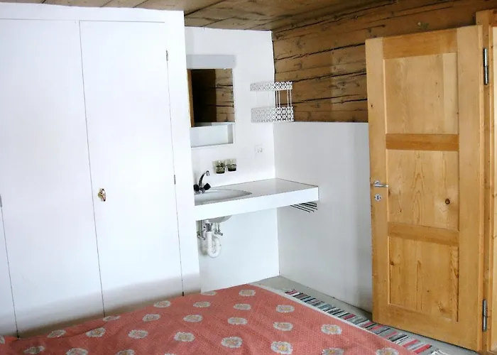 Daire Casa Cadruvi, In Obersaxen, 150 Quadratmeter *