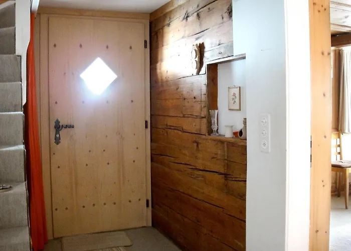 Daire Casa Cadruvi, In Obersaxen, 150 Quadratmeter Obersaxen