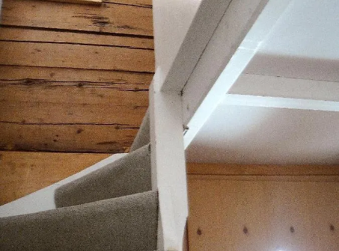 Casa Cadruvi, In Obersaxen, 150 Quadratmeter Daire