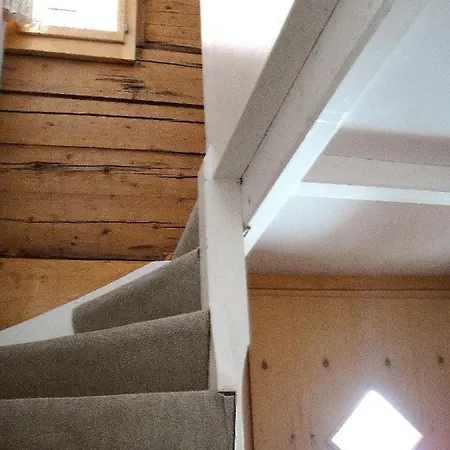 Casa Cadruvi, In Obersaxen, 150 Quadratmeter Daire