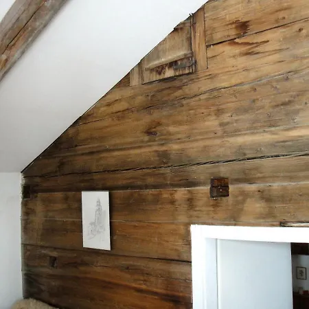 Casa Cadruvi, In Obersaxen, 150 Quadratmeter Lägenhet Obersaxen